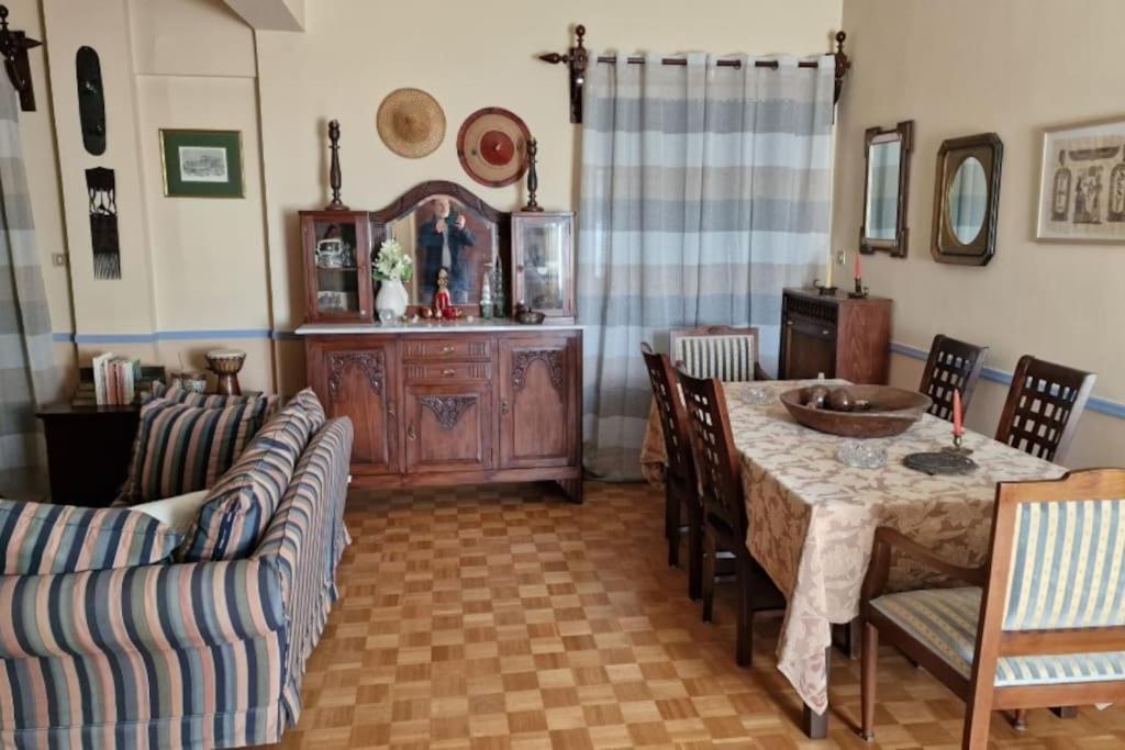 Classic Apartment In Kalamata Exterior photo